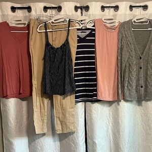 BloomChic Pink Short Sleeve Tee